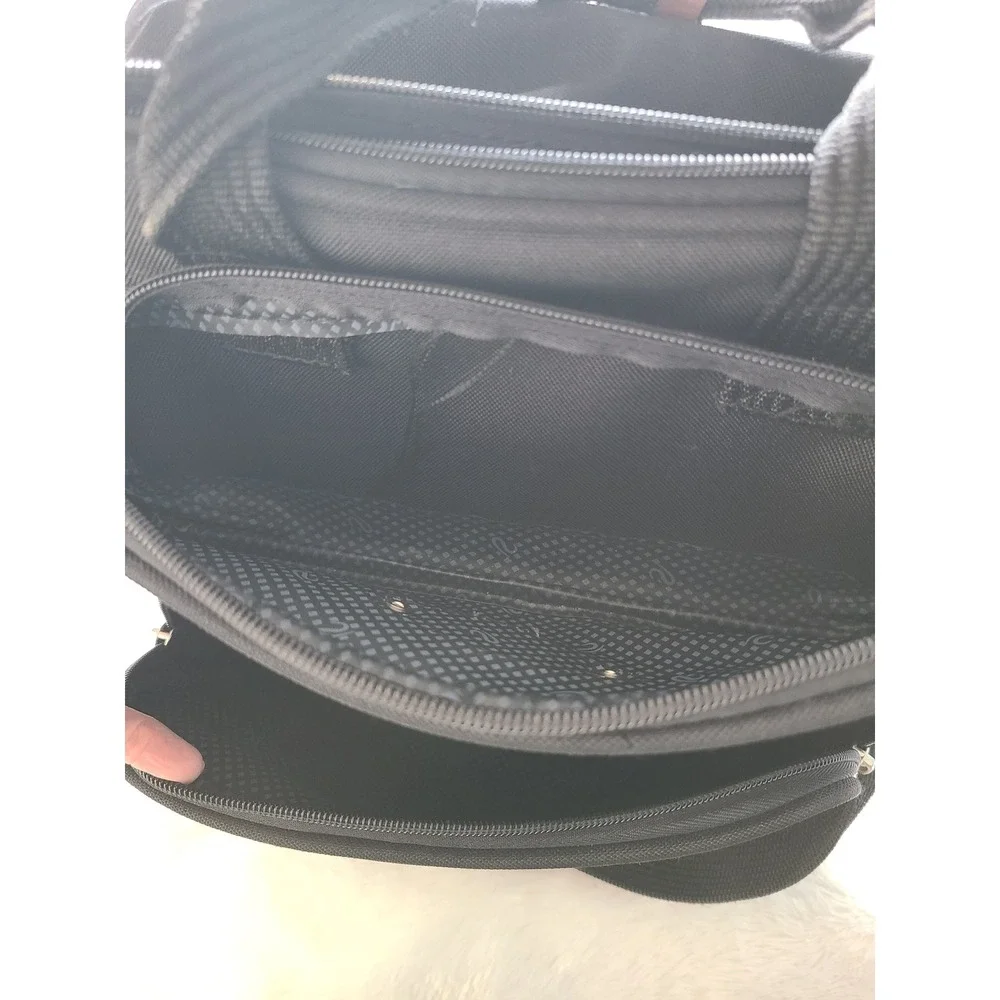 Ricardo Beverly Hills Renegades II Black Shoulder Bag Travel Carry On 4100